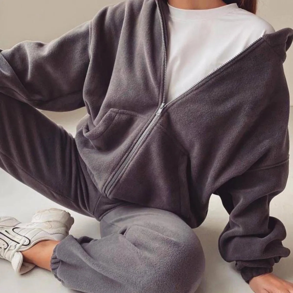 Women’s 2-Piece Loose Sports Sweater & Pants Set